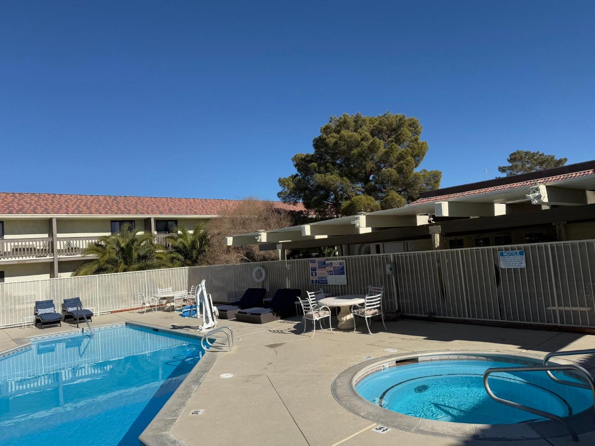 Red Roof Inn Ridgecrest Exterior foto